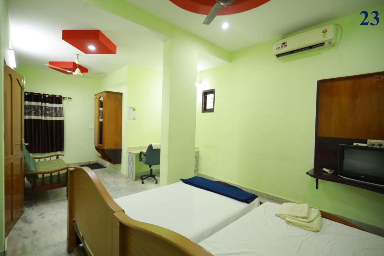 Arackal Tourist Home Tripunithura Exterior foto