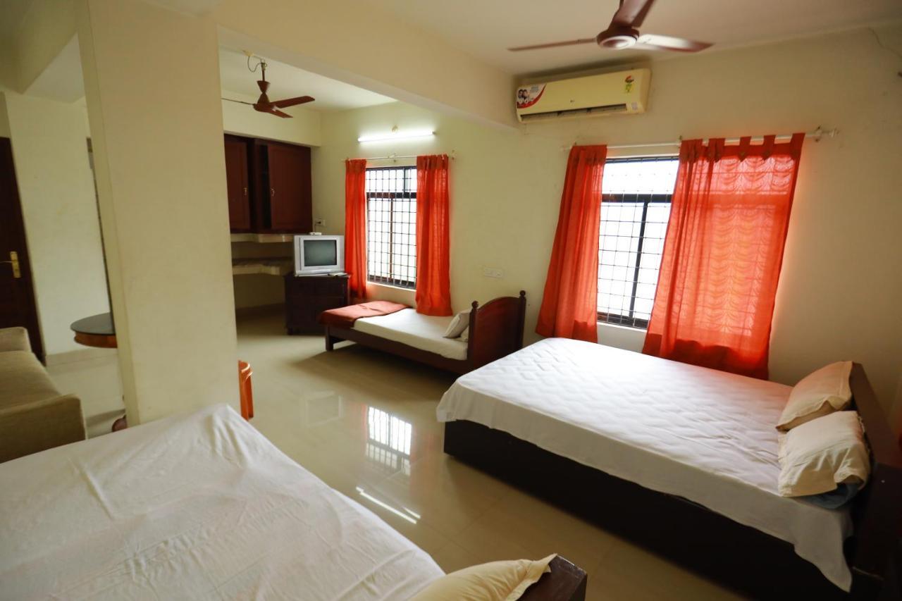 Arackal Tourist Home Tripunithura Exterior foto